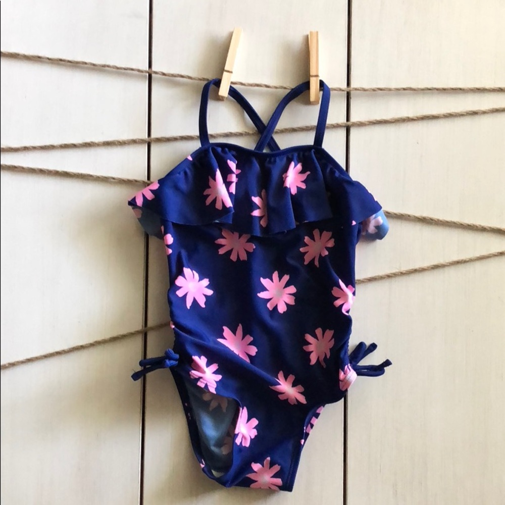 Old Navy one piece swimsuit